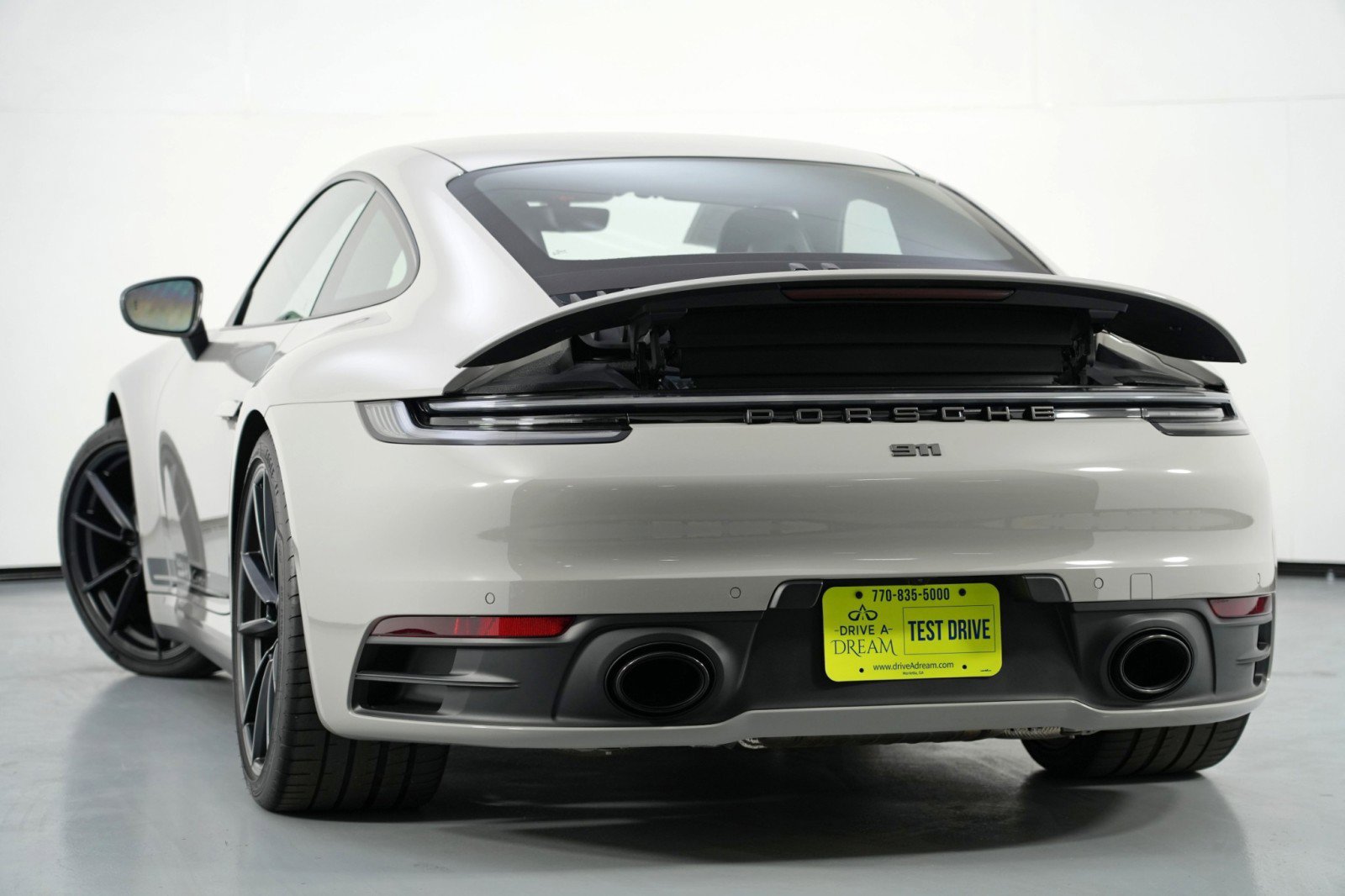 Used 2024 Porsche 911 Carrera T RWD image 6