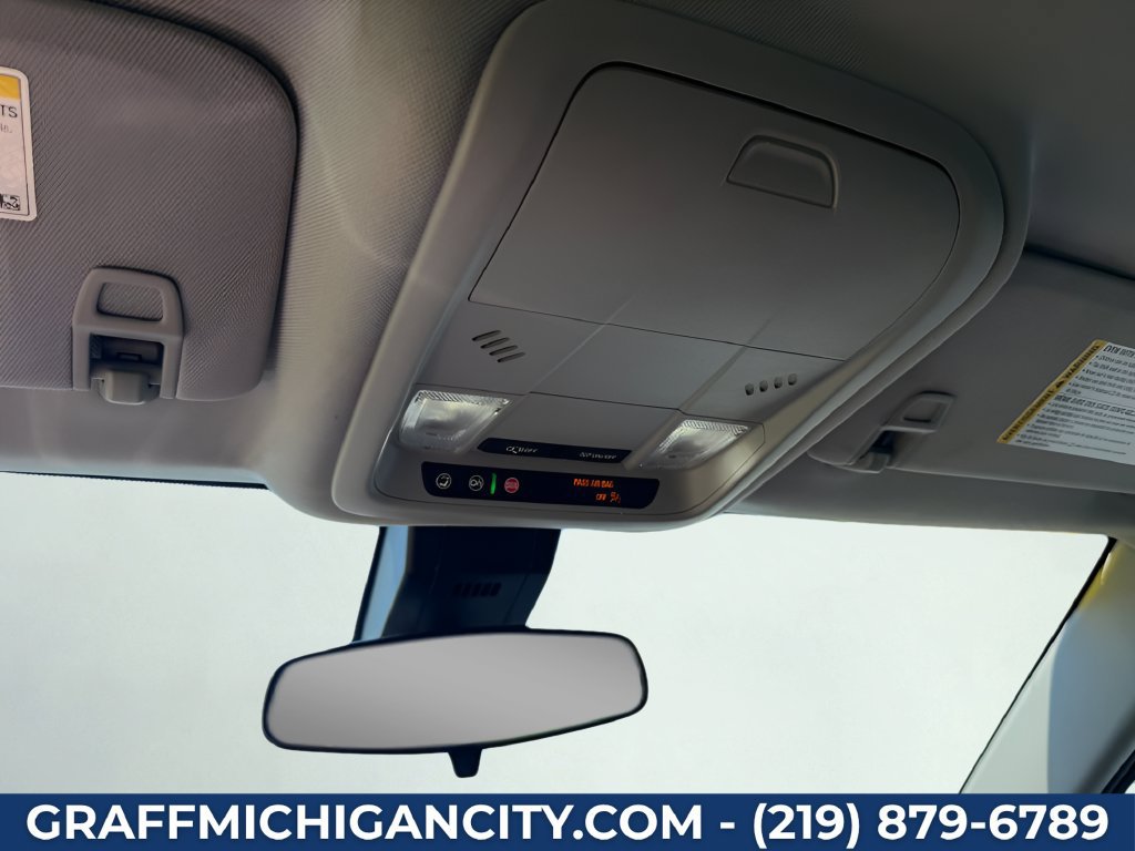 Used 2024 Chevrolet Equinox LT AWD/4WD image 16