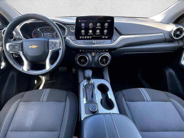 Used 2023 Chevrolet Blazer LT FWD image 16