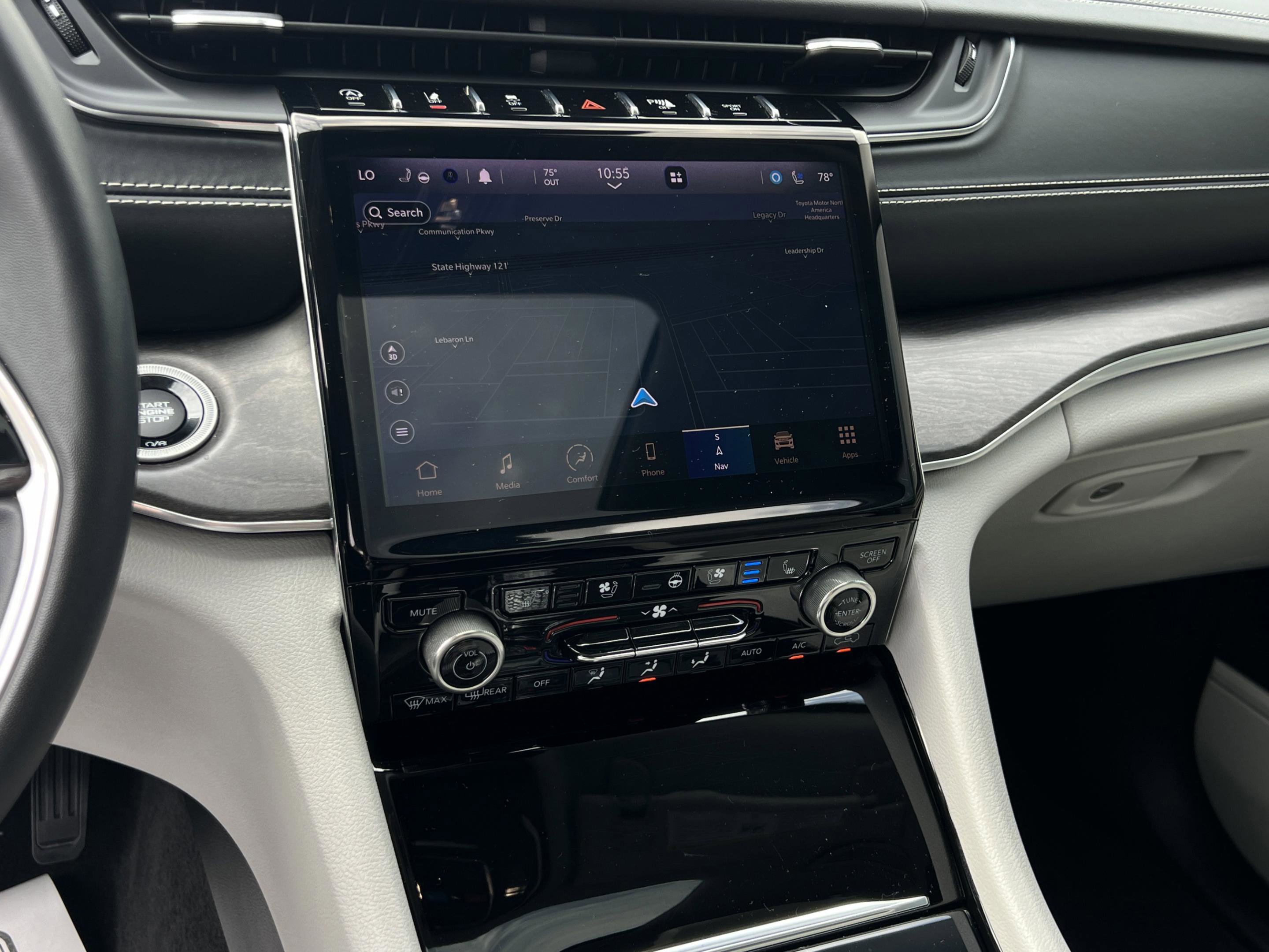 Used 2021 Jeep Grand Cherokee L Overland w/ Luxury Tech Group IV image 14