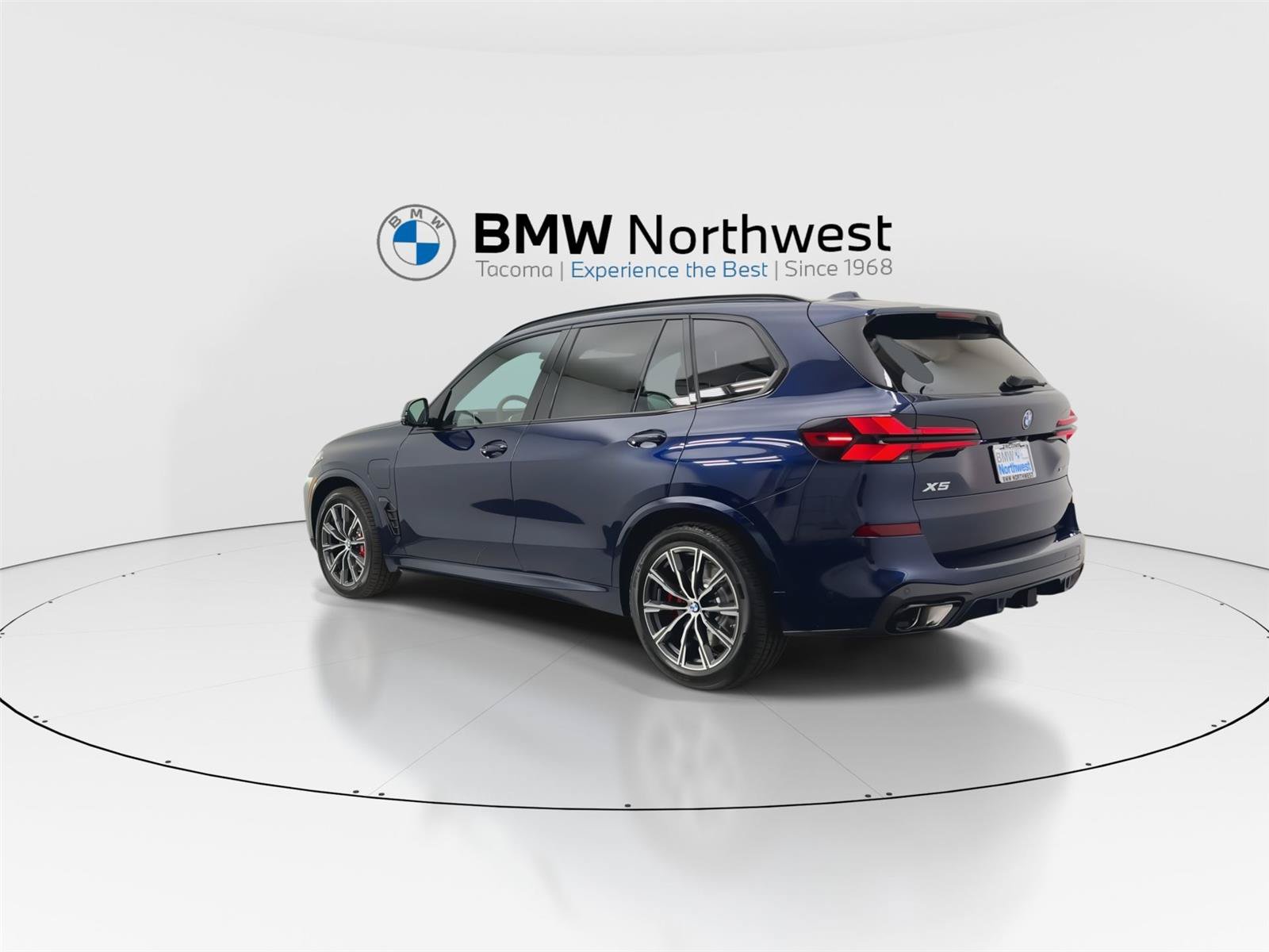 New 2026 BMW X5 xDrive50e w/ Executive Package AWD/4WD image 12