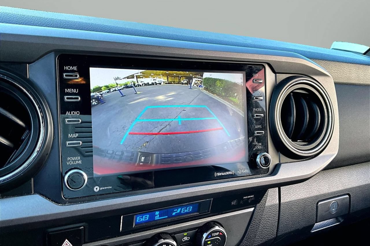 Used 2022 Toyota Tacoma TRD Sport AWD/4WD image 14