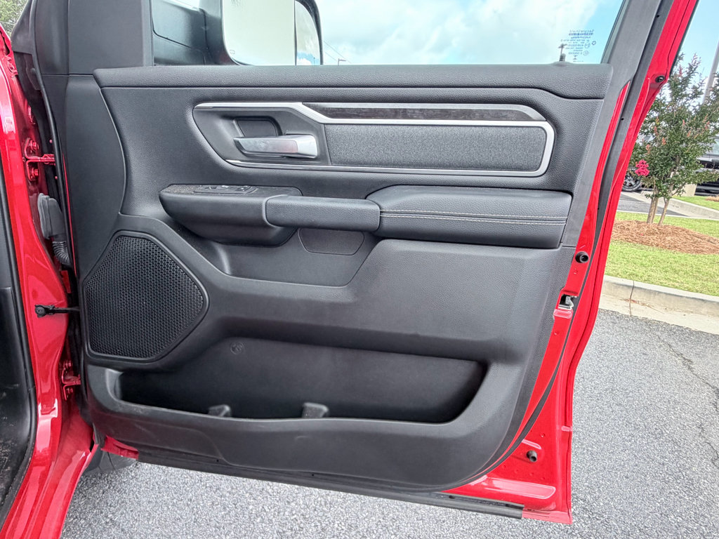 Used 2023 RAM 1500 Big Horn AWD/4WD image 30