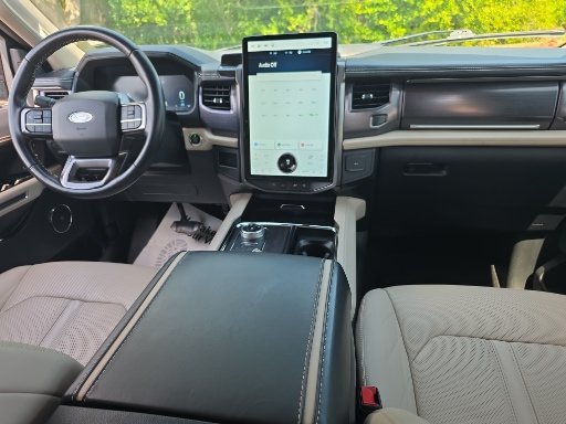 Certified 2022 Ford Expedition Max Platinum RWD image 15
