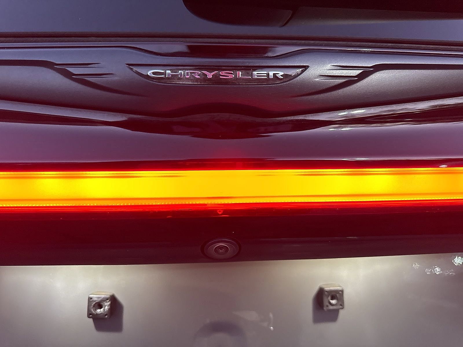 Used 2023 Chrysler Pacifica Limited w/ S Appearance Package image 30