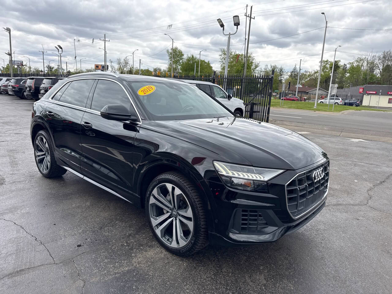 Used 2019 Audi Q8 Prestige w/ Towing Package AWD/4WD image 3