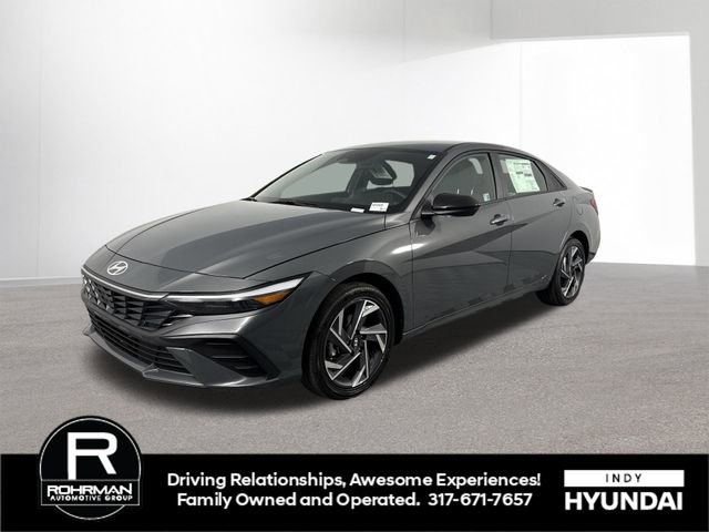 Used 2025 Hyundai Elantra SEL w/ Cargo Package