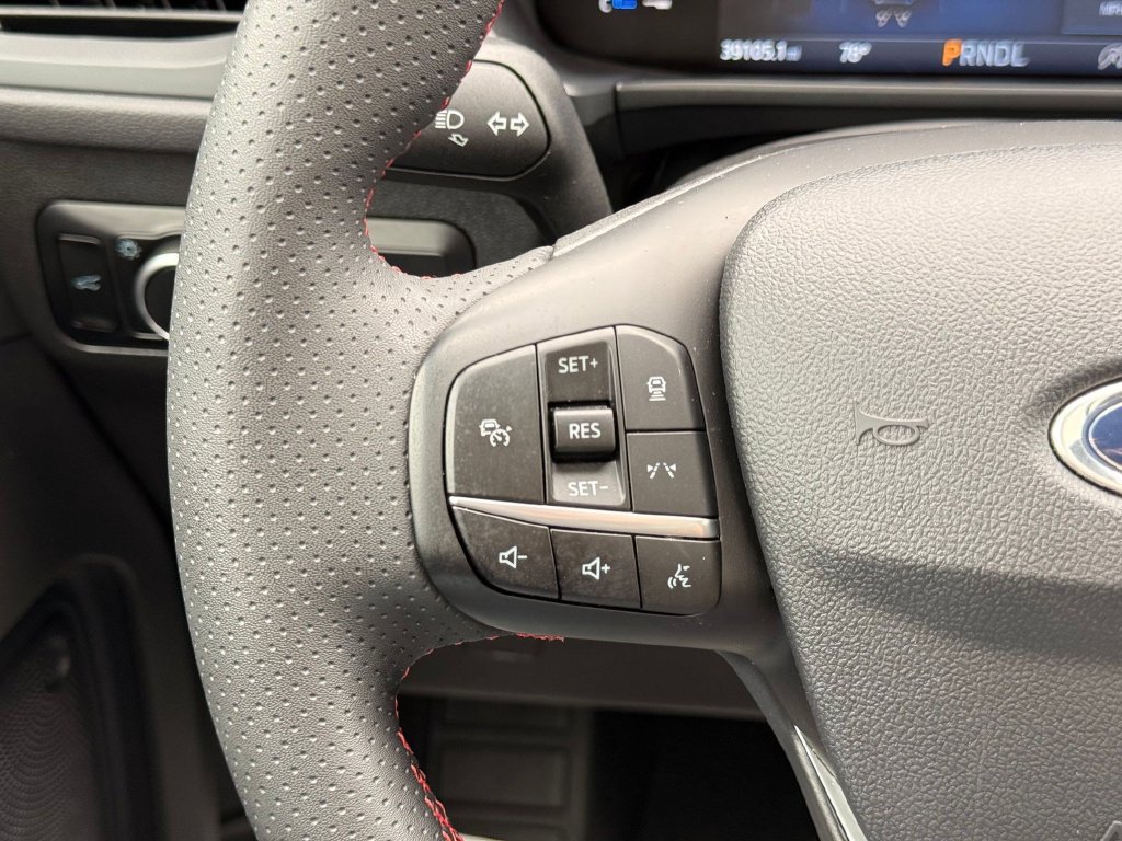 Used 2023 Ford Escape ST-Line w/ Tech Pack #1 AWD/4WD image 14
