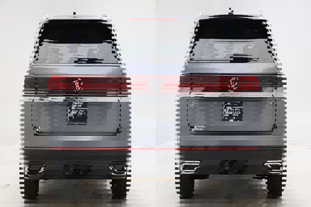 Used 2025 Volkswagen Atlas SEL image 7