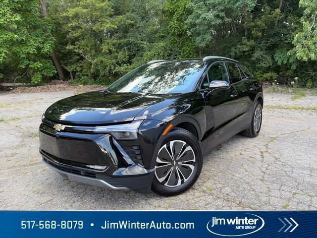 Used 2026 Chevrolet Blazer EV LT w/ Super Cruise Package AWD/4WD image 2