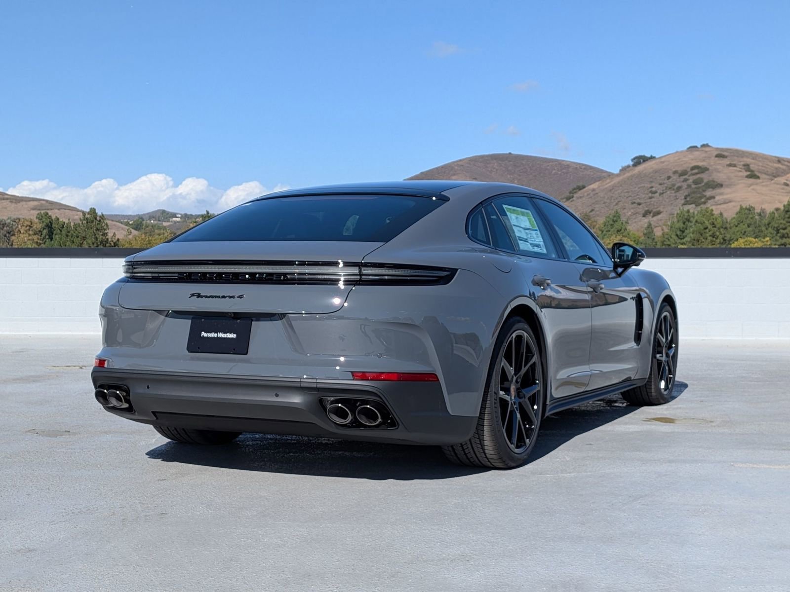 New 2026 Porsche Panamera 4 image 9