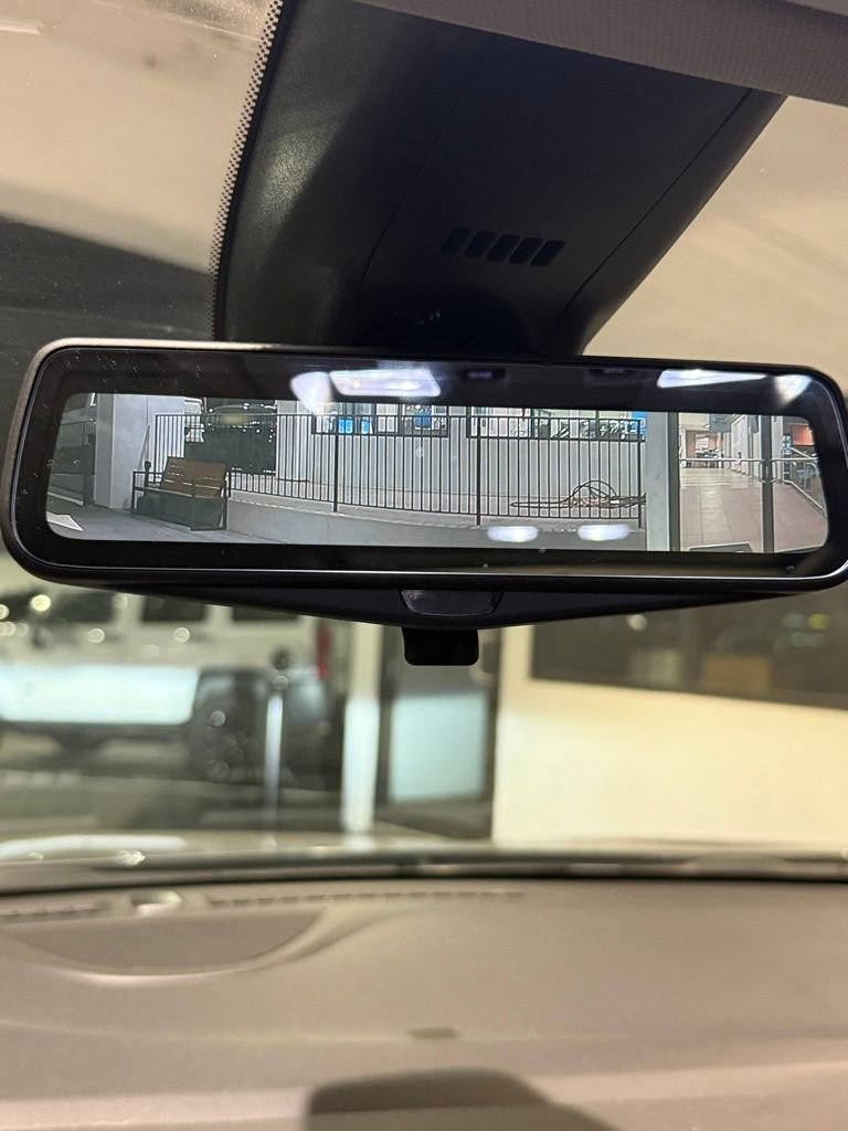 Used 2020 Buick Enclave Avenir w/ Avenir Technology Package image 15