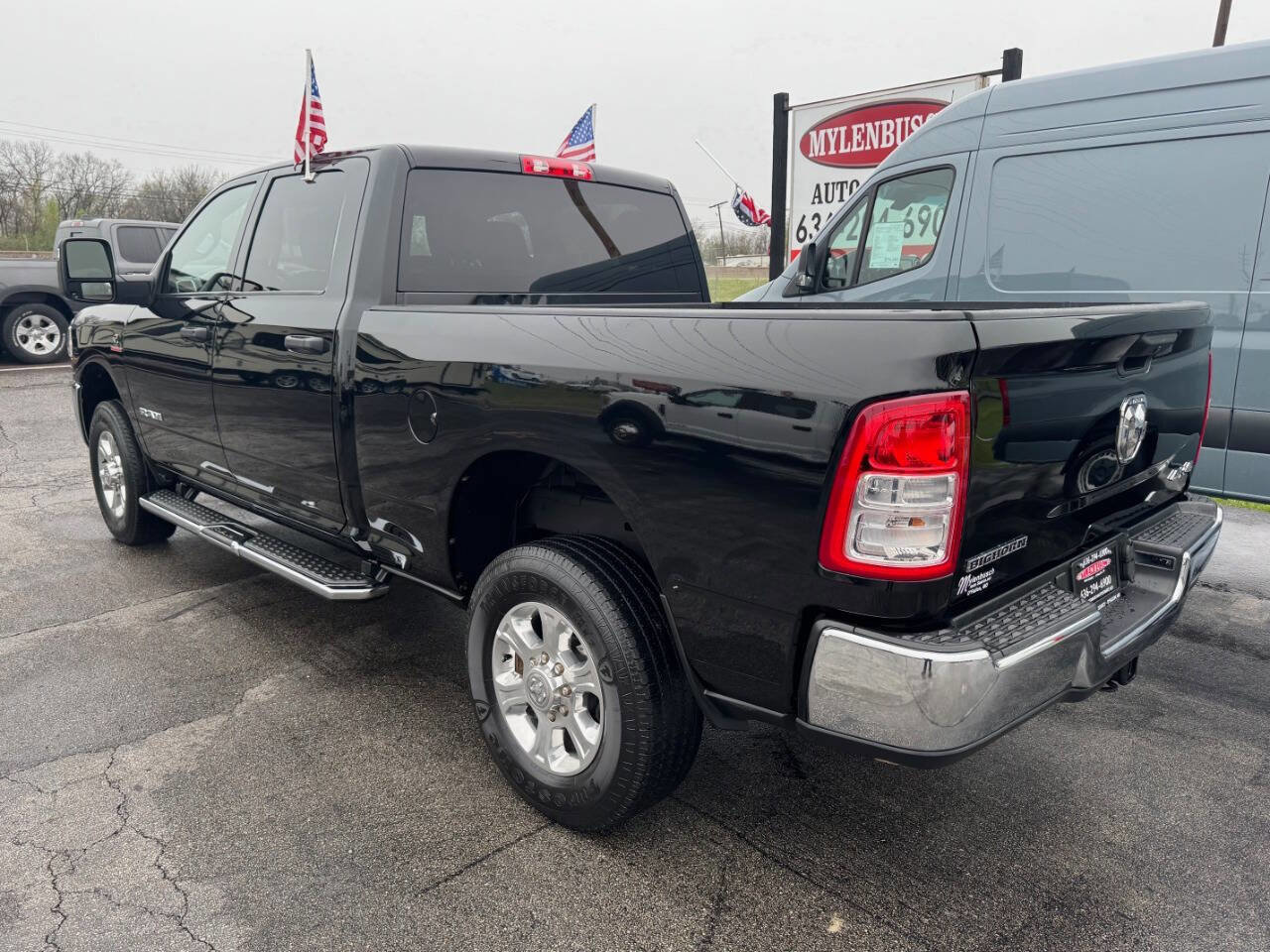 Used 2024 RAM 2500 Big Horn image 3