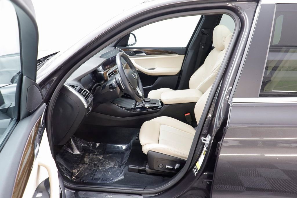 Certified 2023 BMW X3 xDrive30i w/ Premium Package image 6