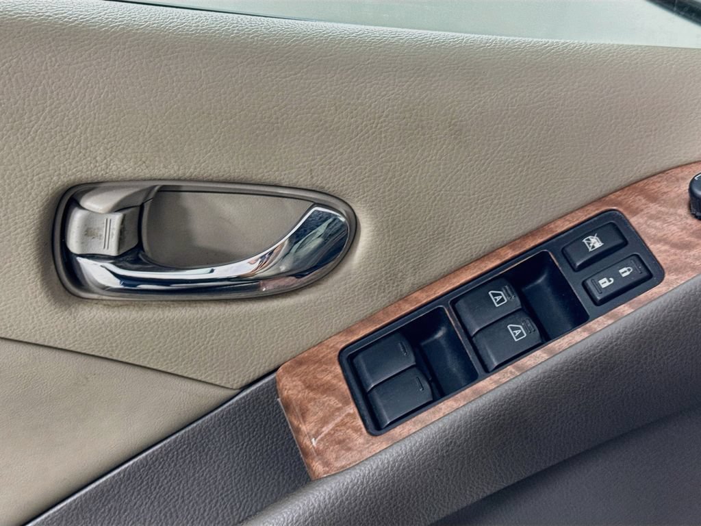 Used 2012 Nissan Murano LE FWD image 21