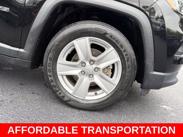 Used 2022 Jeep Compass Latitude FWD image 8