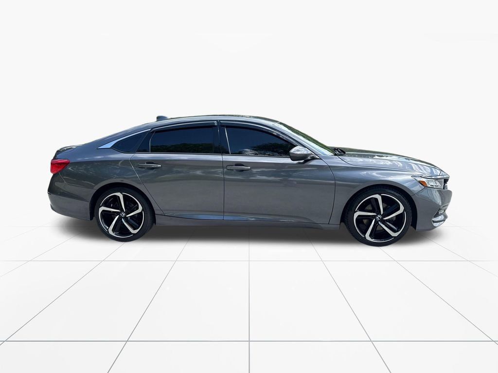 Used 2018 Honda Accord Sport image 9