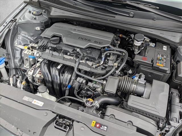 Used 2025 Hyundai Elantra Sport FWD image 21