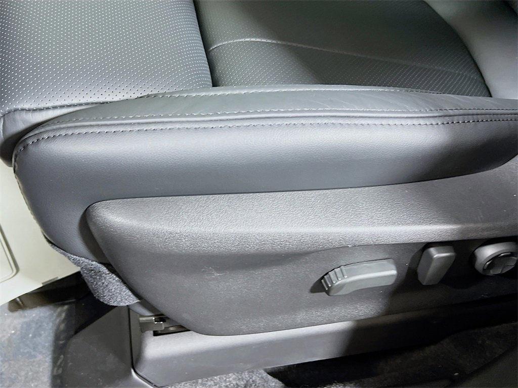 New 2025 Subaru Ascent Bronze Edition w/ Onyx Package image 16