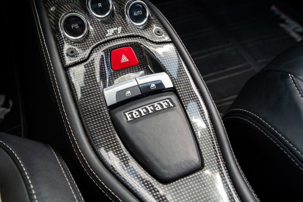 Used 2012 Ferrari 458 Italia Coupe RWD image 24