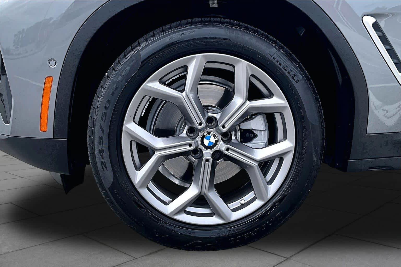 Used 2024 BMW X3 sDrive30i w/ Premium Package w/ZPA RWD image 11