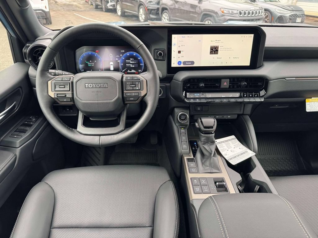 Used 2027 Toyota Land Cruiser AWD/4WD image 20