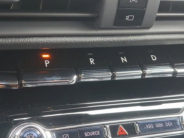 Used 2020 Lincoln Corsair AWD w/ Premium Package image 14