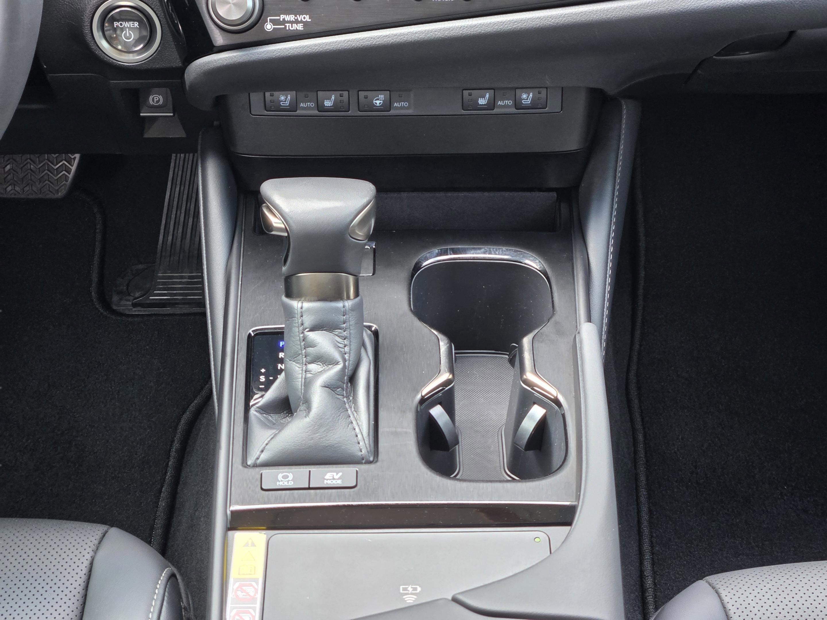 Used 2025 Lexus ES 300h w/ Premium Package FWD image 15