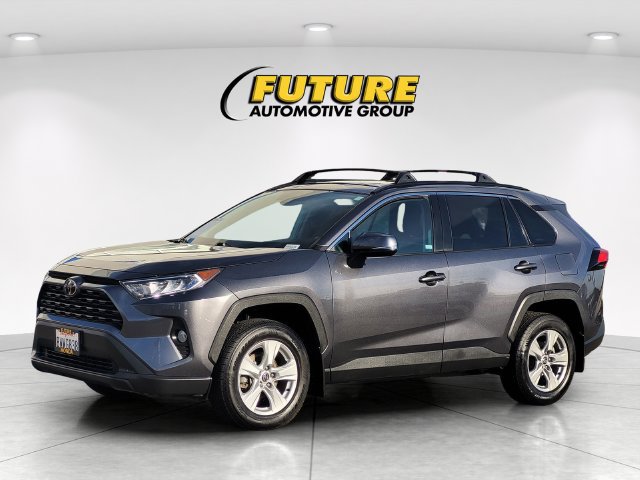 Used 2021 Toyota RAV4 XLE w/ Convenience Package AWD/4WD image 5