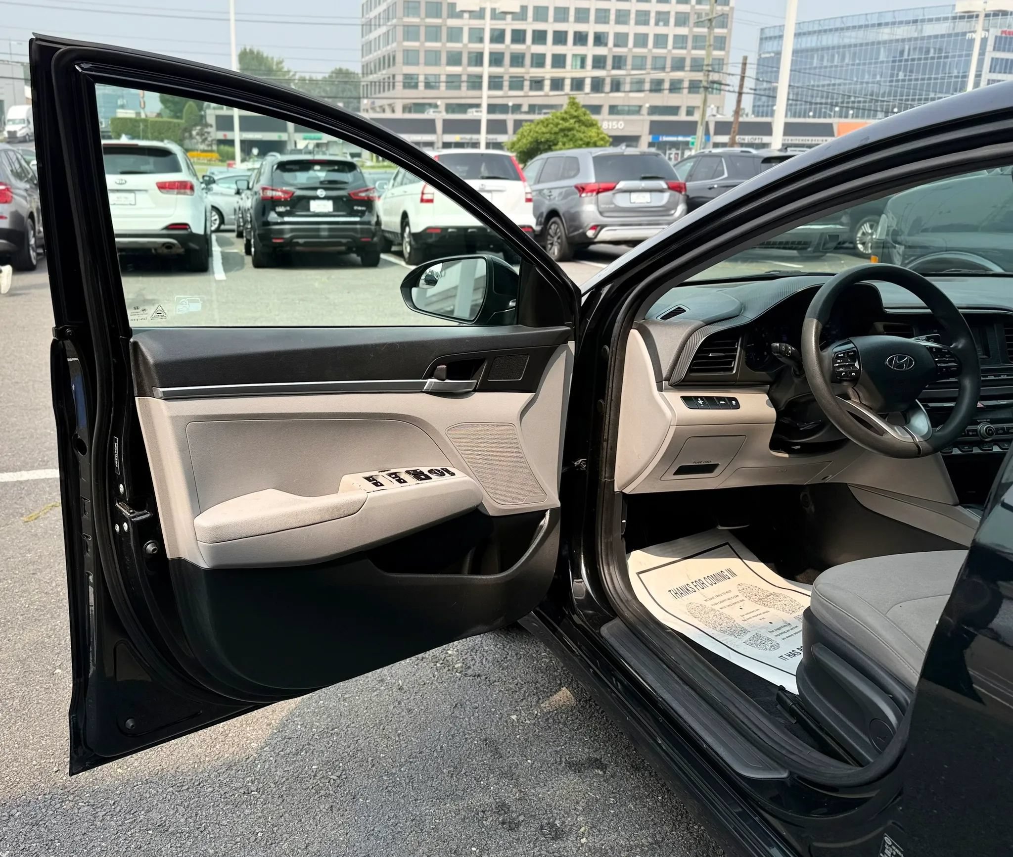 Used 2020 Hyundai Elantra SE FWD image 9