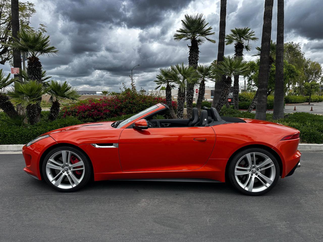 Used 2014 Jaguar F-TYPE S RWD image 6