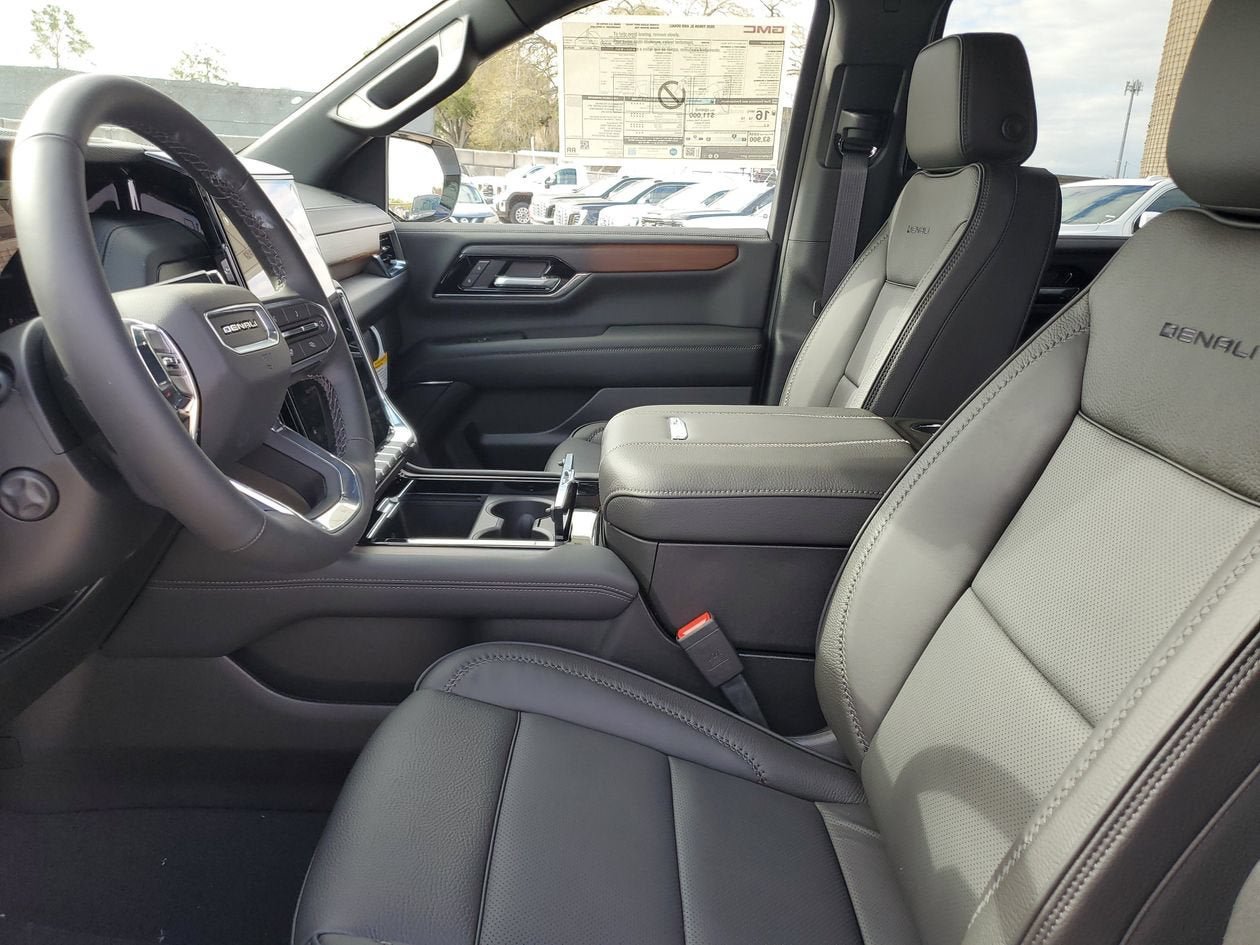 New 2026 GMC Yukon XL Denali w/ Sun & Power Step Package AWD/4WD image 19
