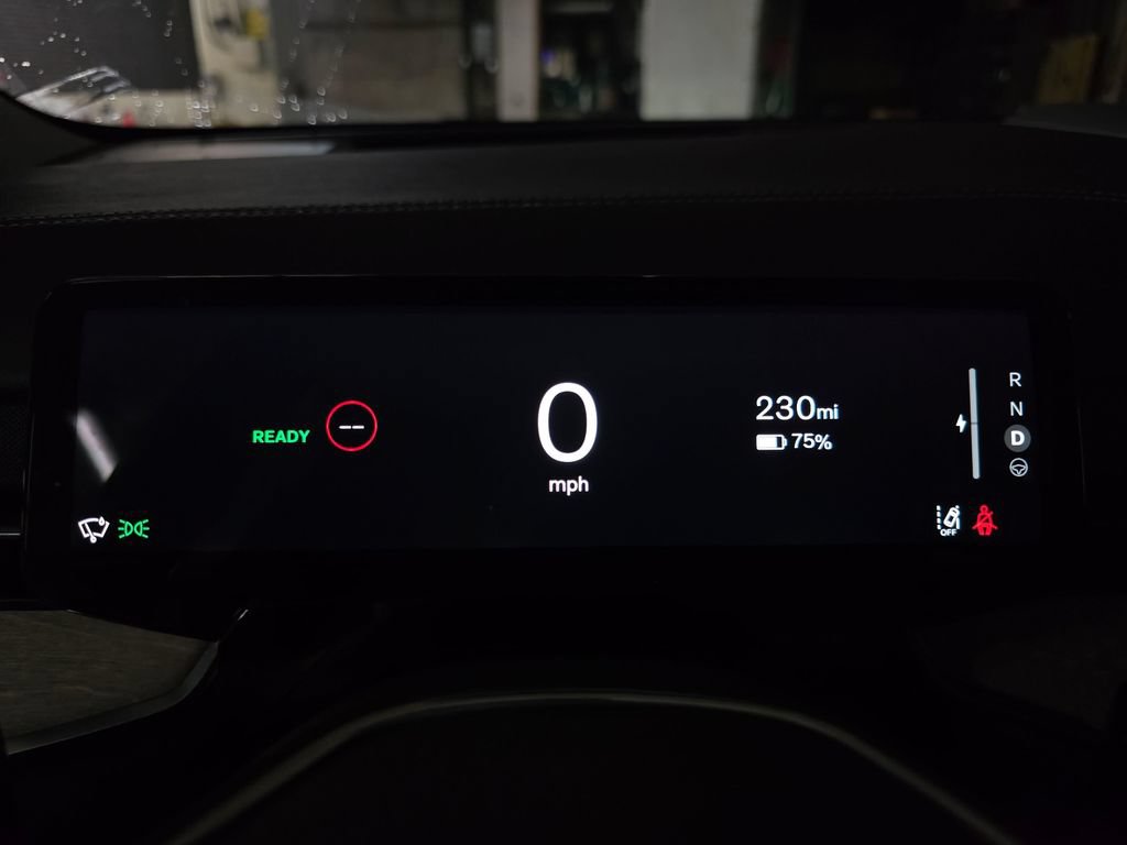 New 2025 Volvo EX90 Plus AWD/4WD image 27