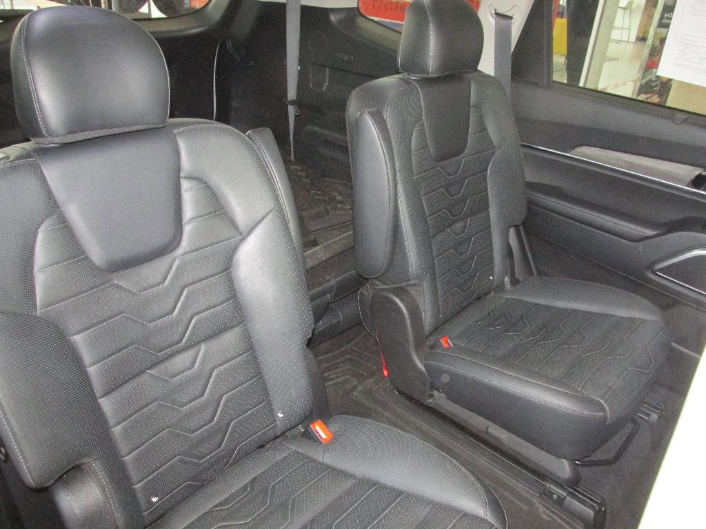 Used 2022 Kia Telluride SX w/ SX Prestige Package image 31
