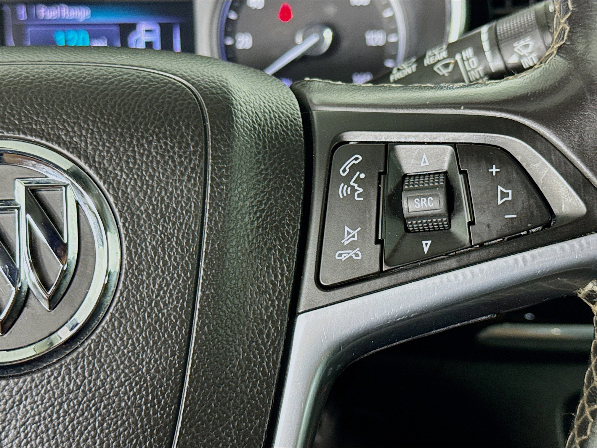 Used 2022 Buick Encore Preferred w/ Safety Package AWD/4WD image 14