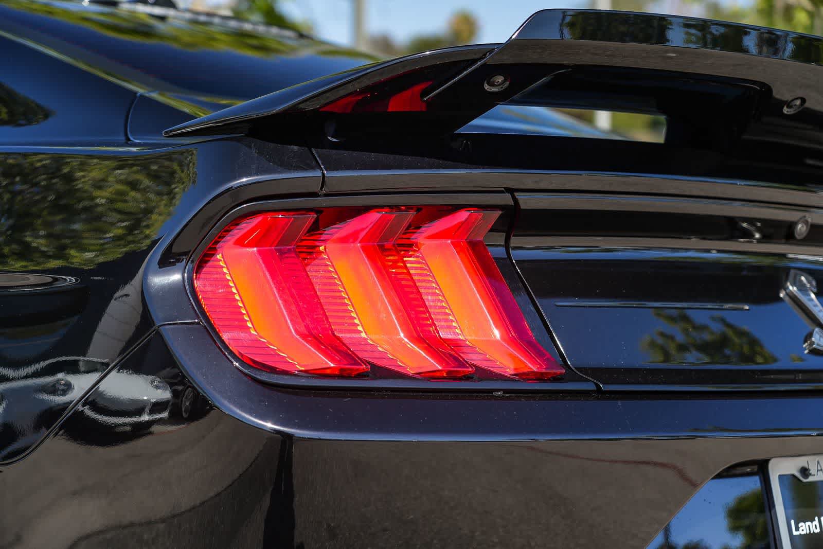 Used 2020 Ford Mustang Shelby GT500 w/ Technology Package RWD image 7
