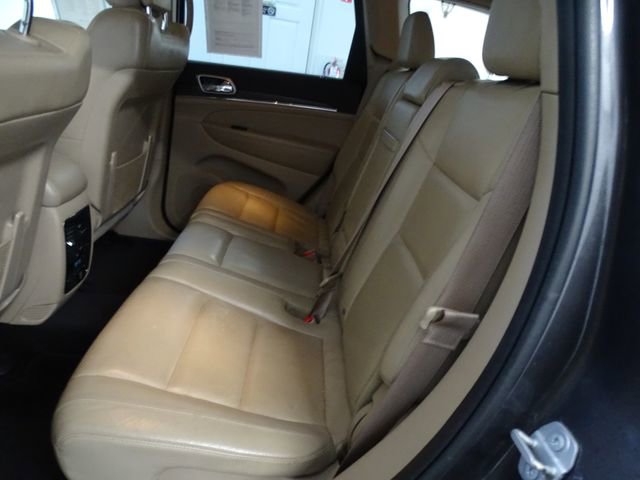 Used 2017 Jeep Grand Cherokee Limited w/ Luxury Group II image 4