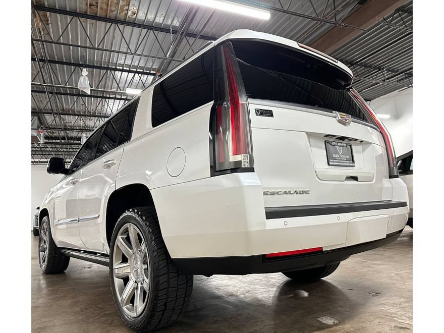 Used 2016 Cadillac Escalade Premium AWD/4WD image 16