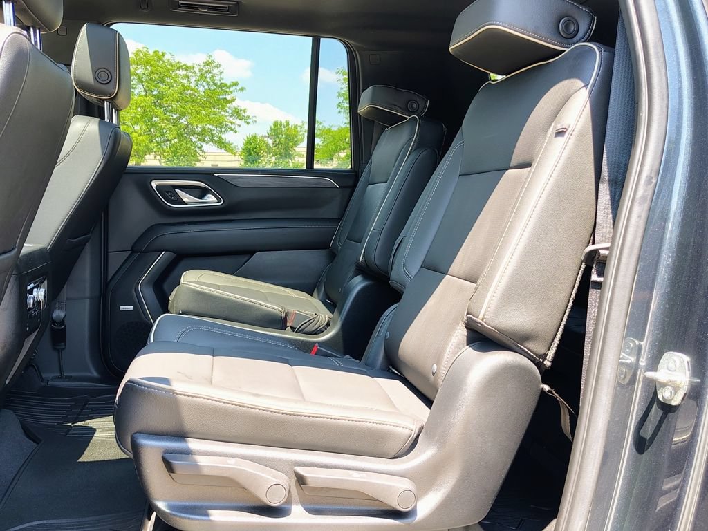 Used 2021 GMC Yukon XL SLT w/ SLT Premium Package AWD/4WD image 39