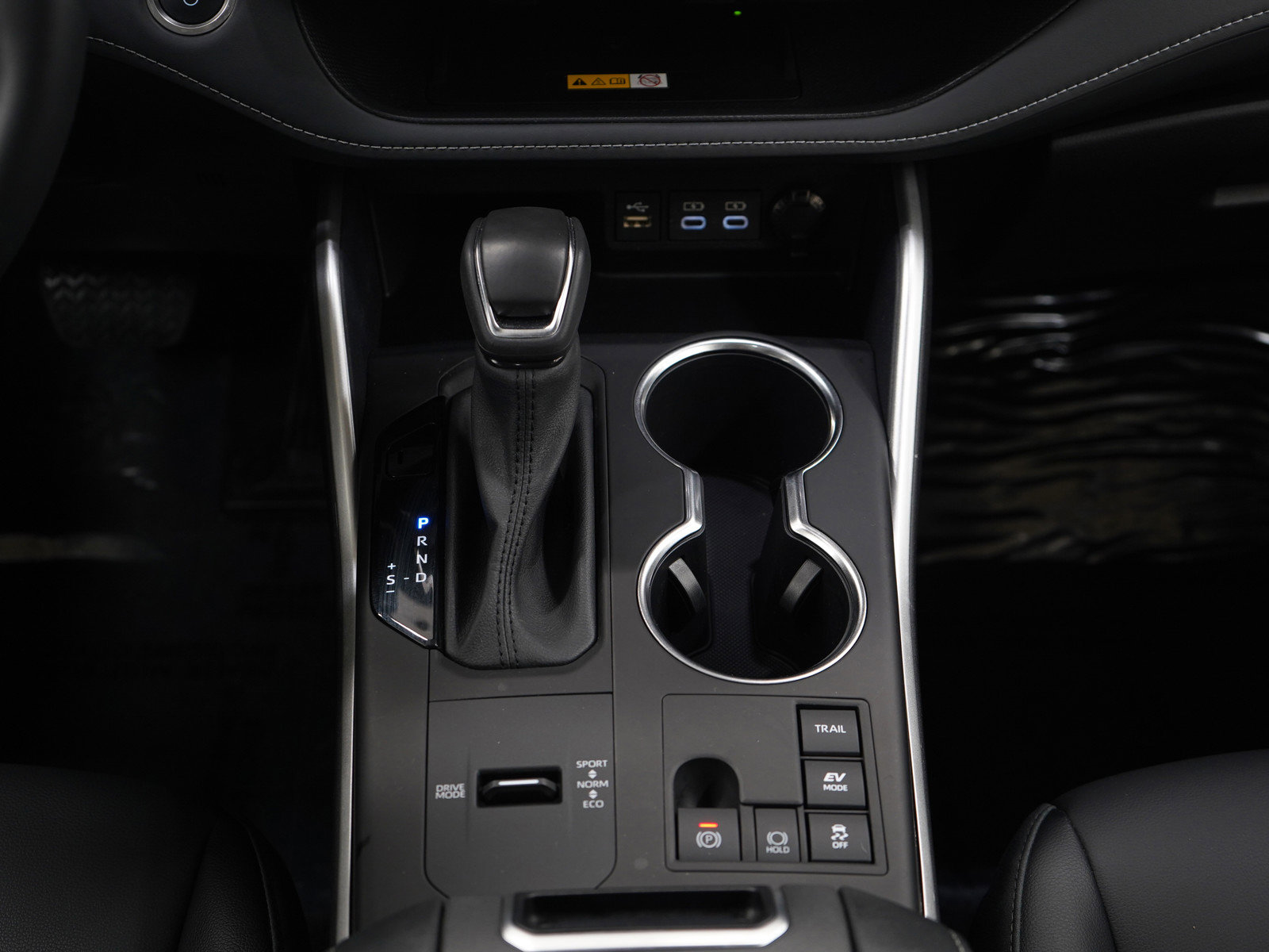 Used 2024 Toyota Highlander XLE image 16