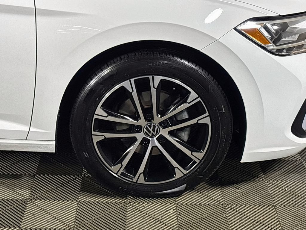 Certified 2023 Volkswagen Jetta Sport FWD image 23