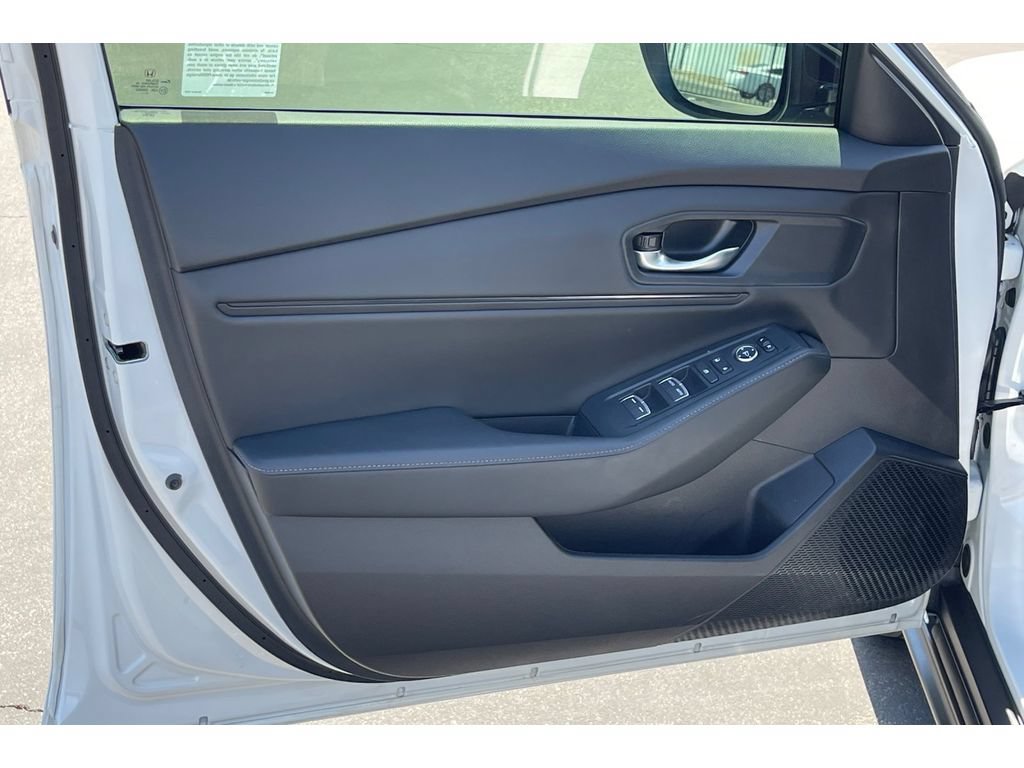 Used 2024 Honda Accord Sport image 11