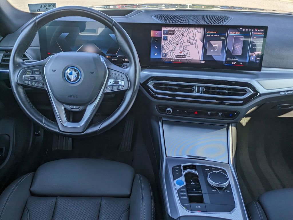Used 2023 BMW i4 eDrive40 image 26