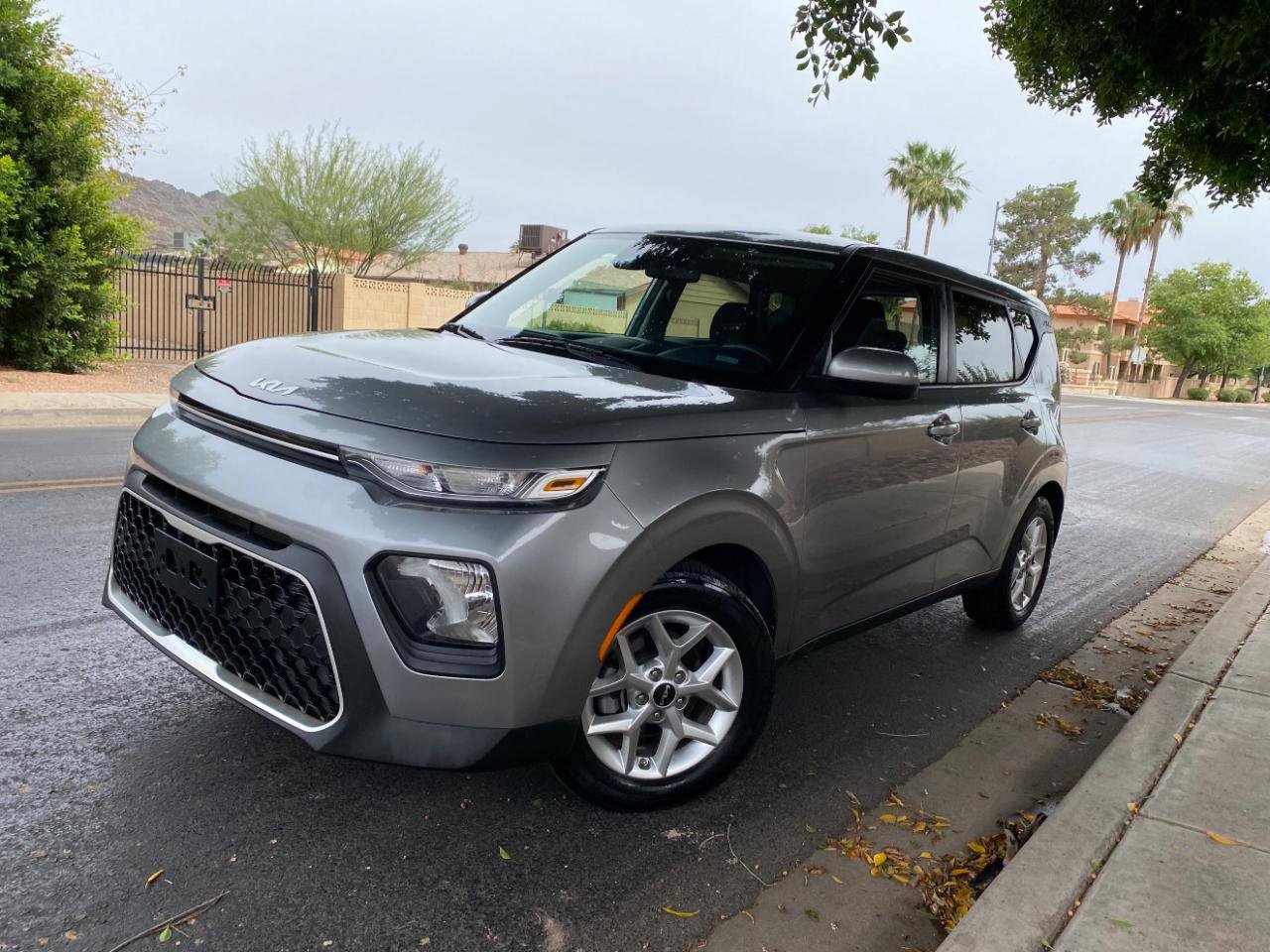 Used 2022 Kia Soul LX w/ Technology Package FWD image 3