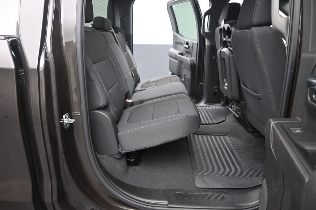 Used 2021 Chevrolet Silverado 1500 LT AWD/4WD image 15