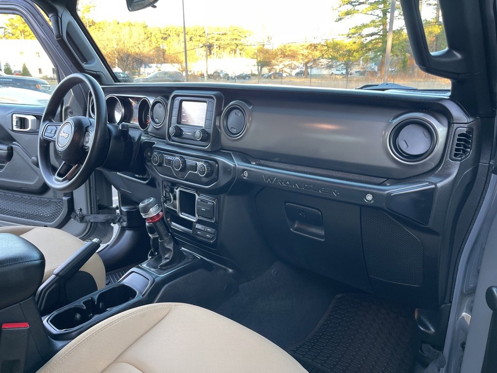 Used 2021 Jeep Wrangler Sport image 9
