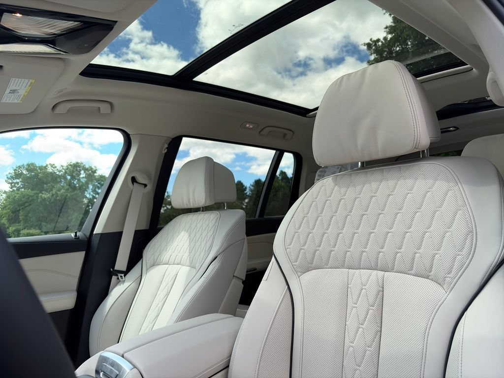 New 2027 BMW X7 xDrive40i AWD/4WD image 12