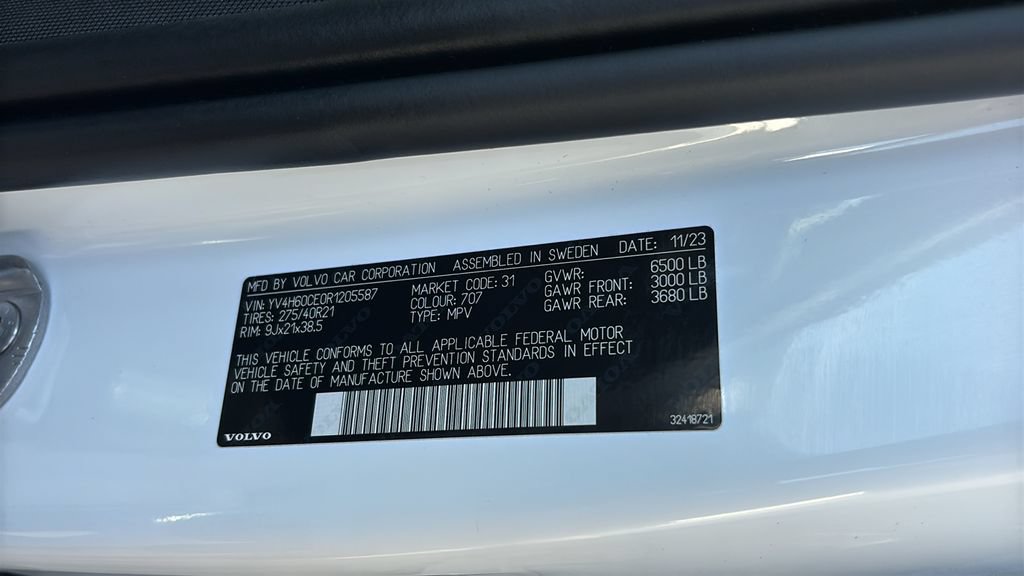 Certified 2024 Volvo XC90 T8 Plus w/ Protection Package Premier AWD/4WD image 31
