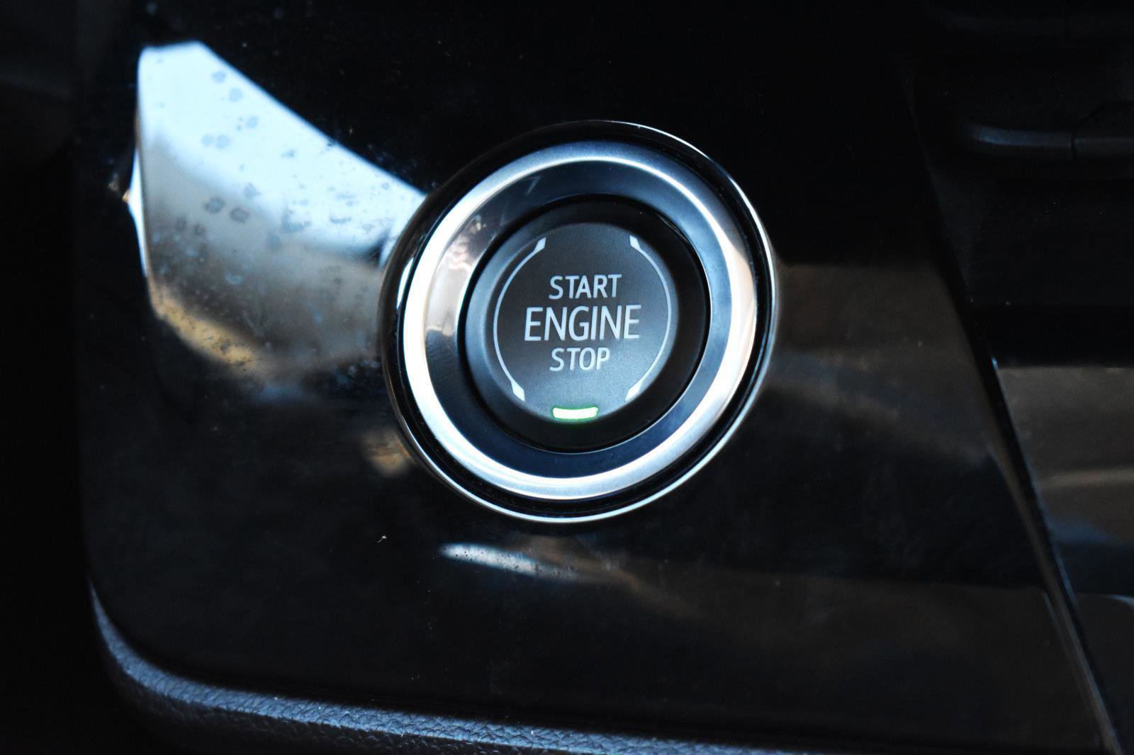 Used 2024 Buick Envision Sport Touring image 9