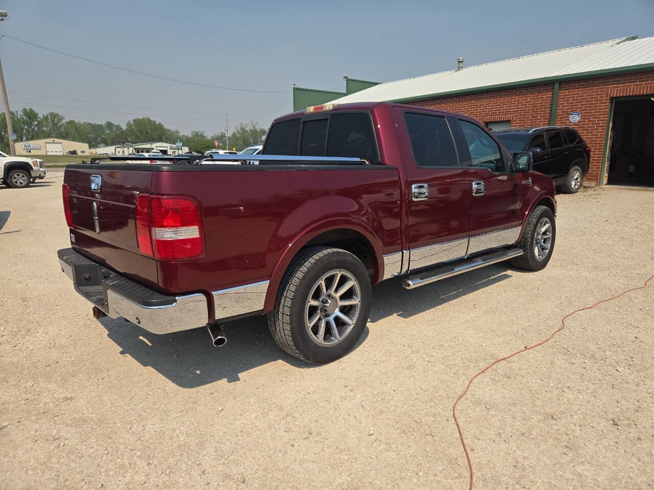 Used 2006 Lincoln Mark LT 2WD image 3